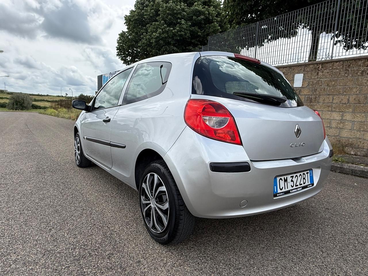Renault Clio 1.2 cat 3 porte Access Authentique