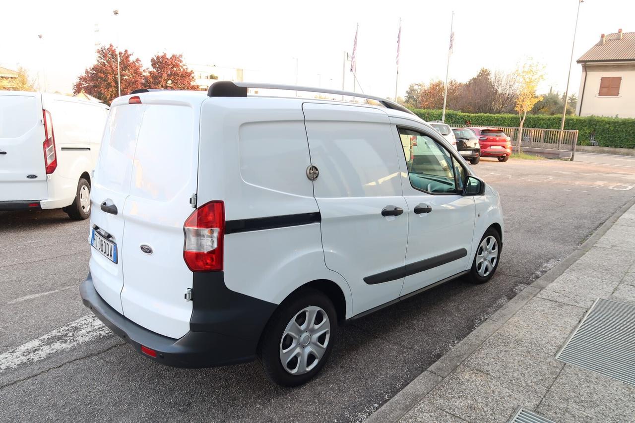 Ford Transit Courier 1.5 TDCi Van Trend