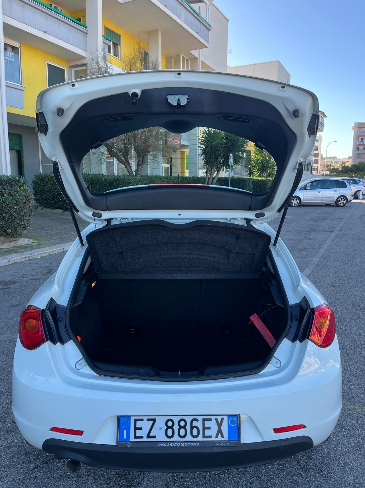 Alfa Romeo Giulietta 1.6 JTDm-2 105 CV Exclusive