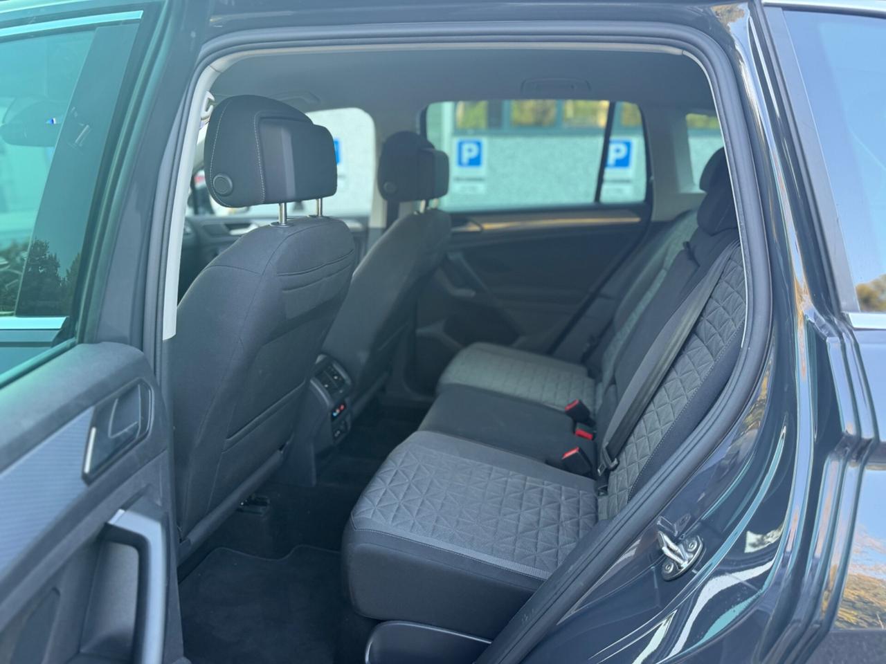 Volkswagen Tiguan 2.0 TDI 150 CV SCR*Automatik*Telecamera 360*