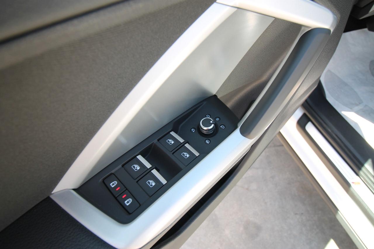 Audi Q3 35 TDI S tronic line edition|2021
