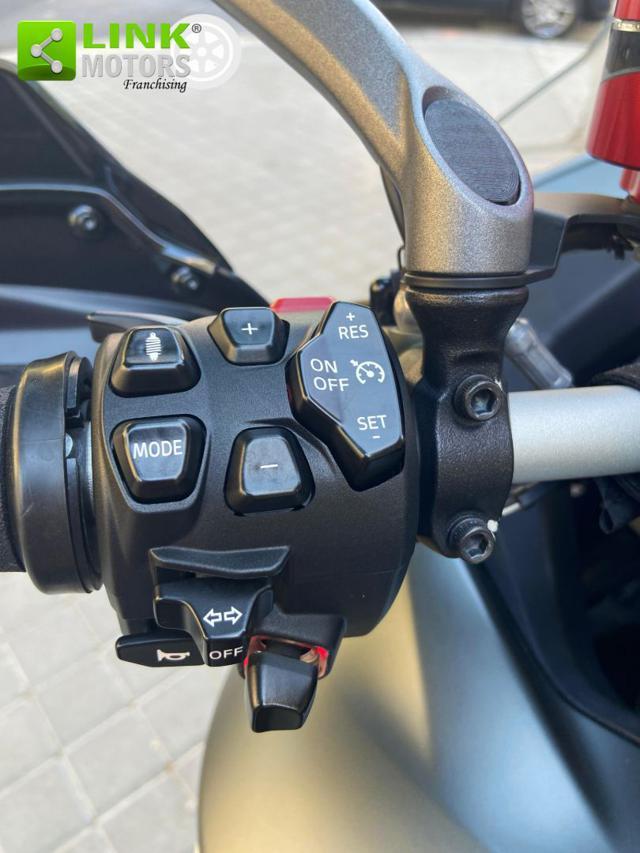 DUCATI Multistrada V4 S travel & radar