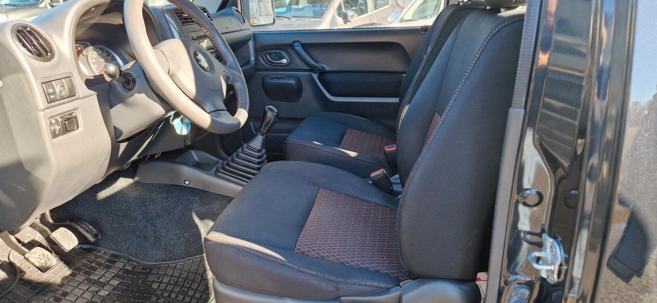Suzuki Jimny 1.3i 16V cat 4WD JLX 55.315 KM