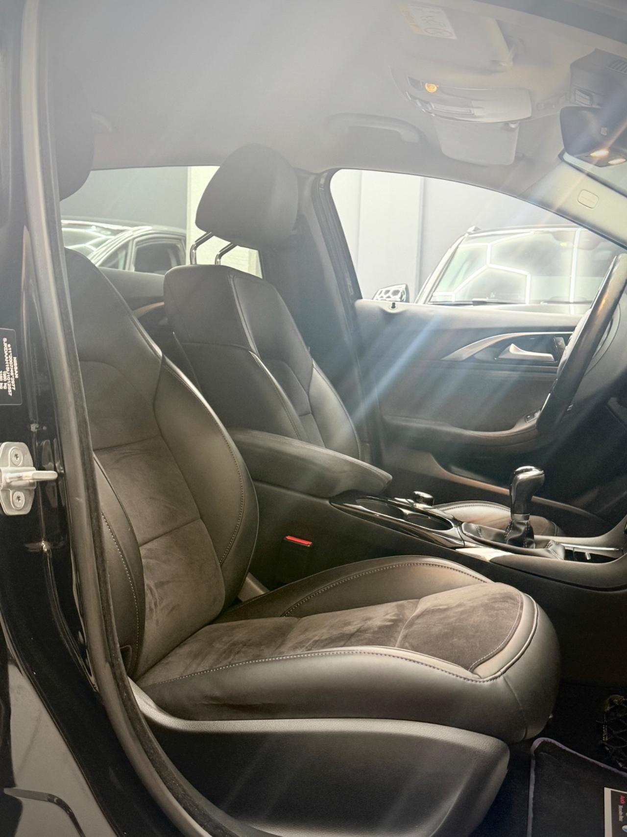 Infiniti Q30 1.5 diesel Premium Tech