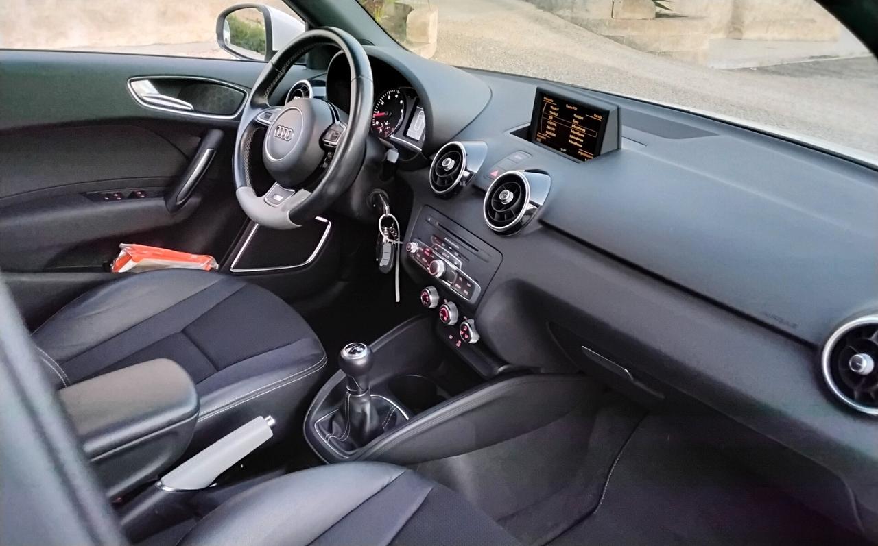 Audi A1 1.2 TFSI S line edition