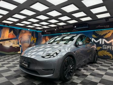 Tesla Model Y AWD PERFORMANCE (000)
