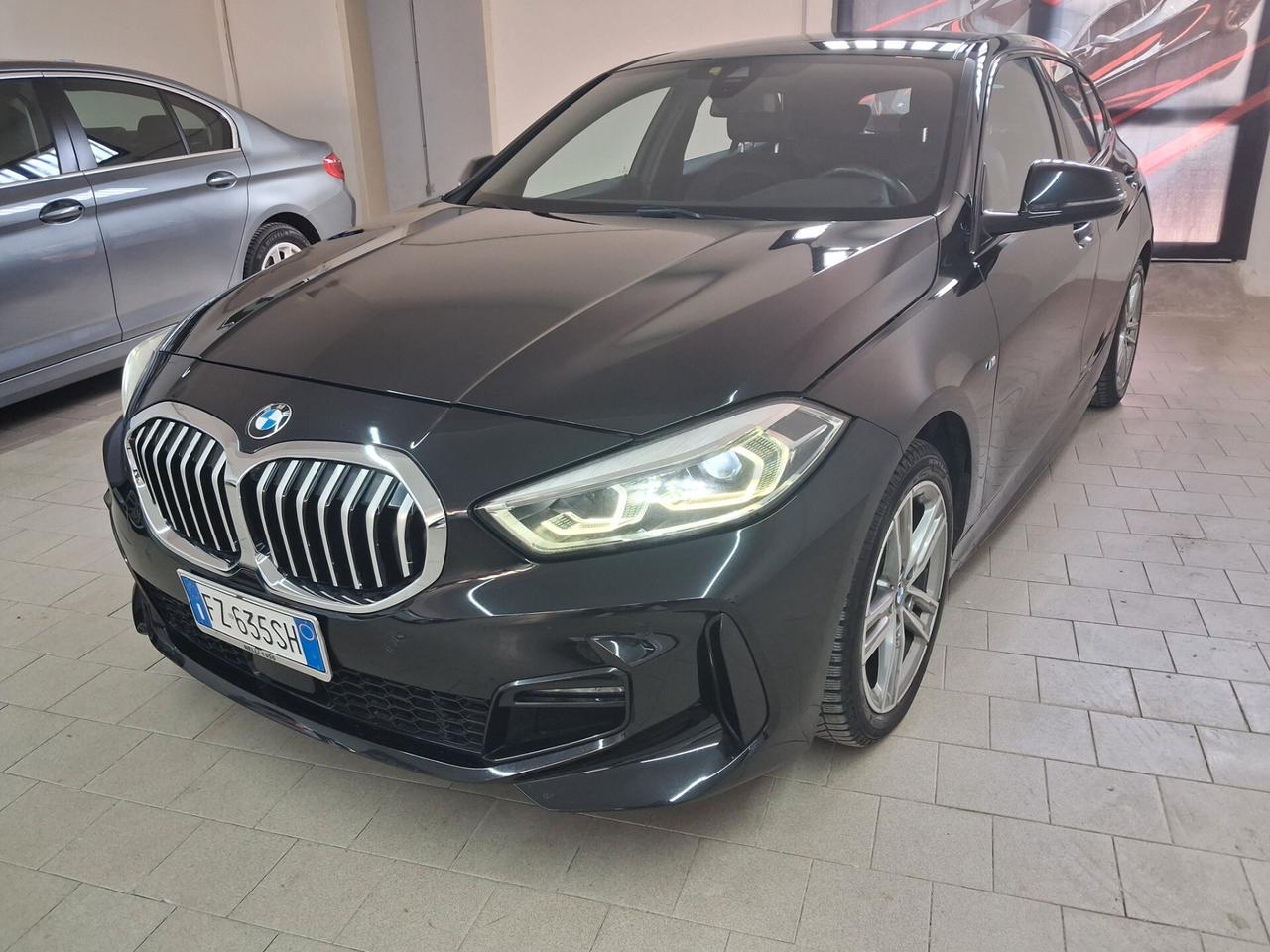 Bmw 116 116d 5p. Msport