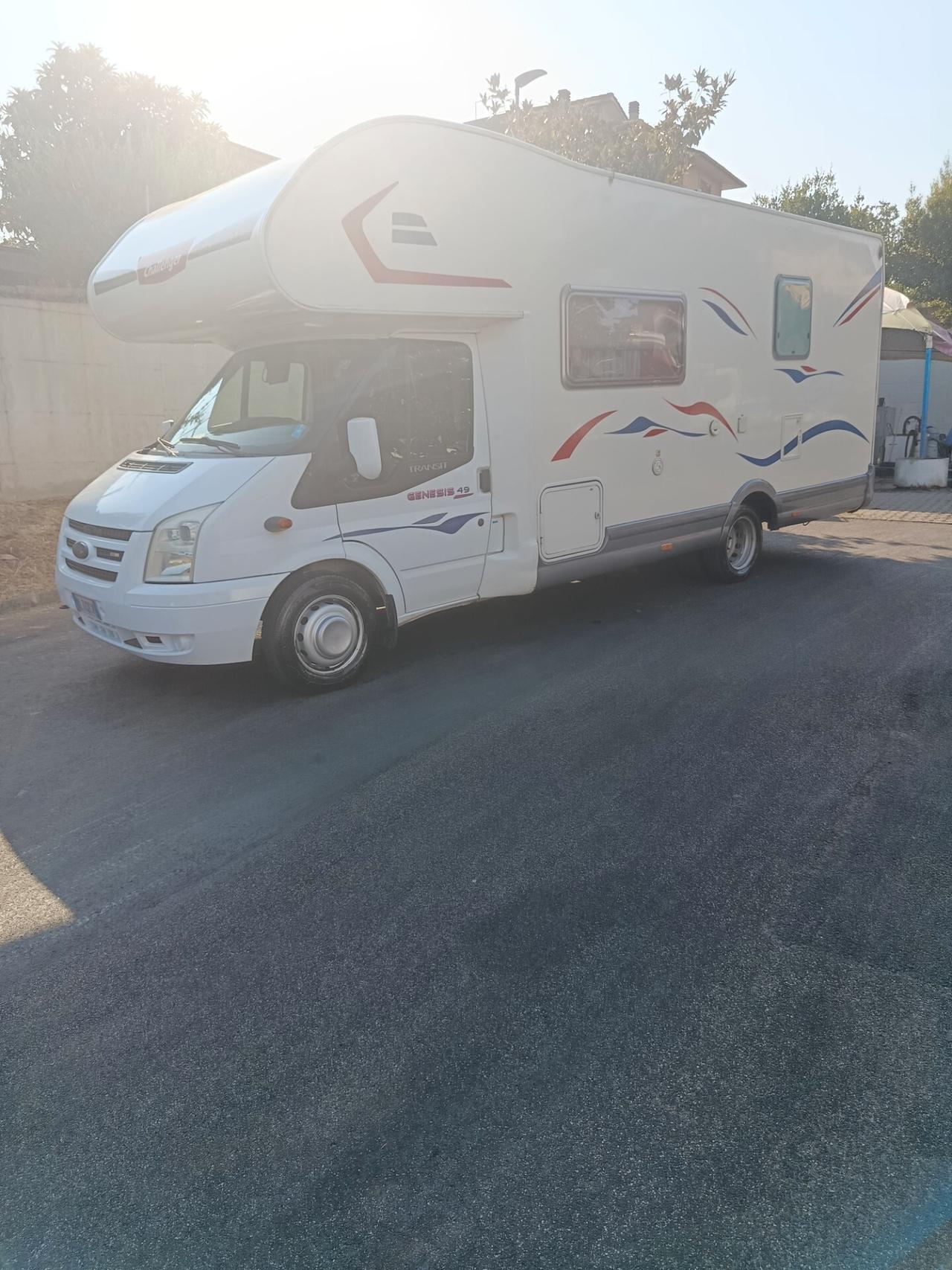 Challenger Genius49 7 posti letto