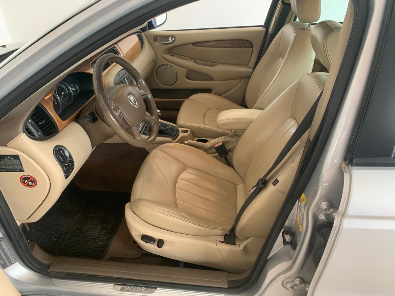 Jaguar X-Type 2.5 V6 24V cat Executive