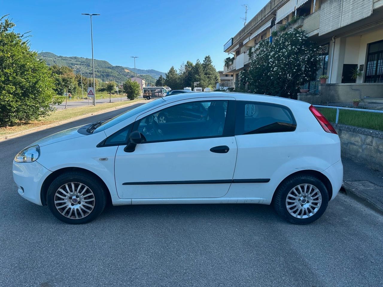Fiat Grande Punto Grande Punto 1.2 3 porte Actual ok neo patentati