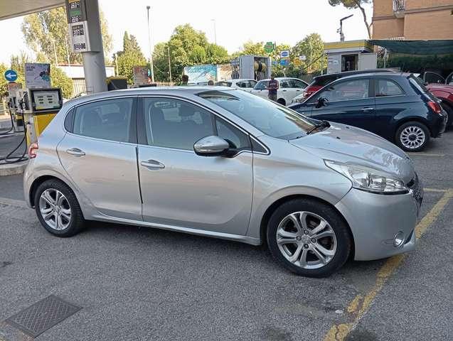 Peugeot 208 208 5p 1.2 vti 12v Allure