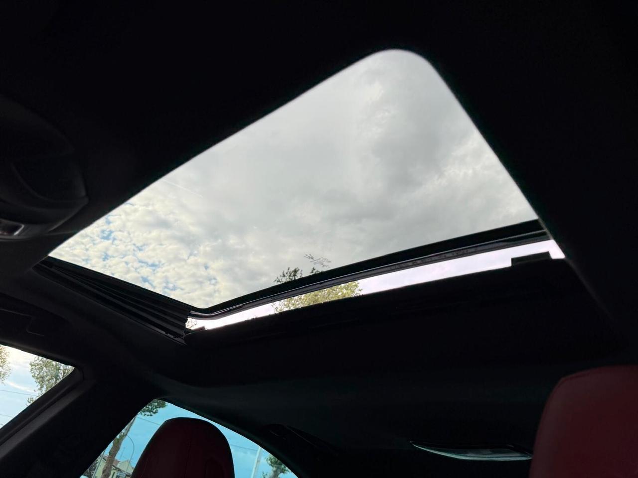 Maserati Ghibli V6 ds "RIBELLE ONE OF 200 LIM. EDITION" 275cv