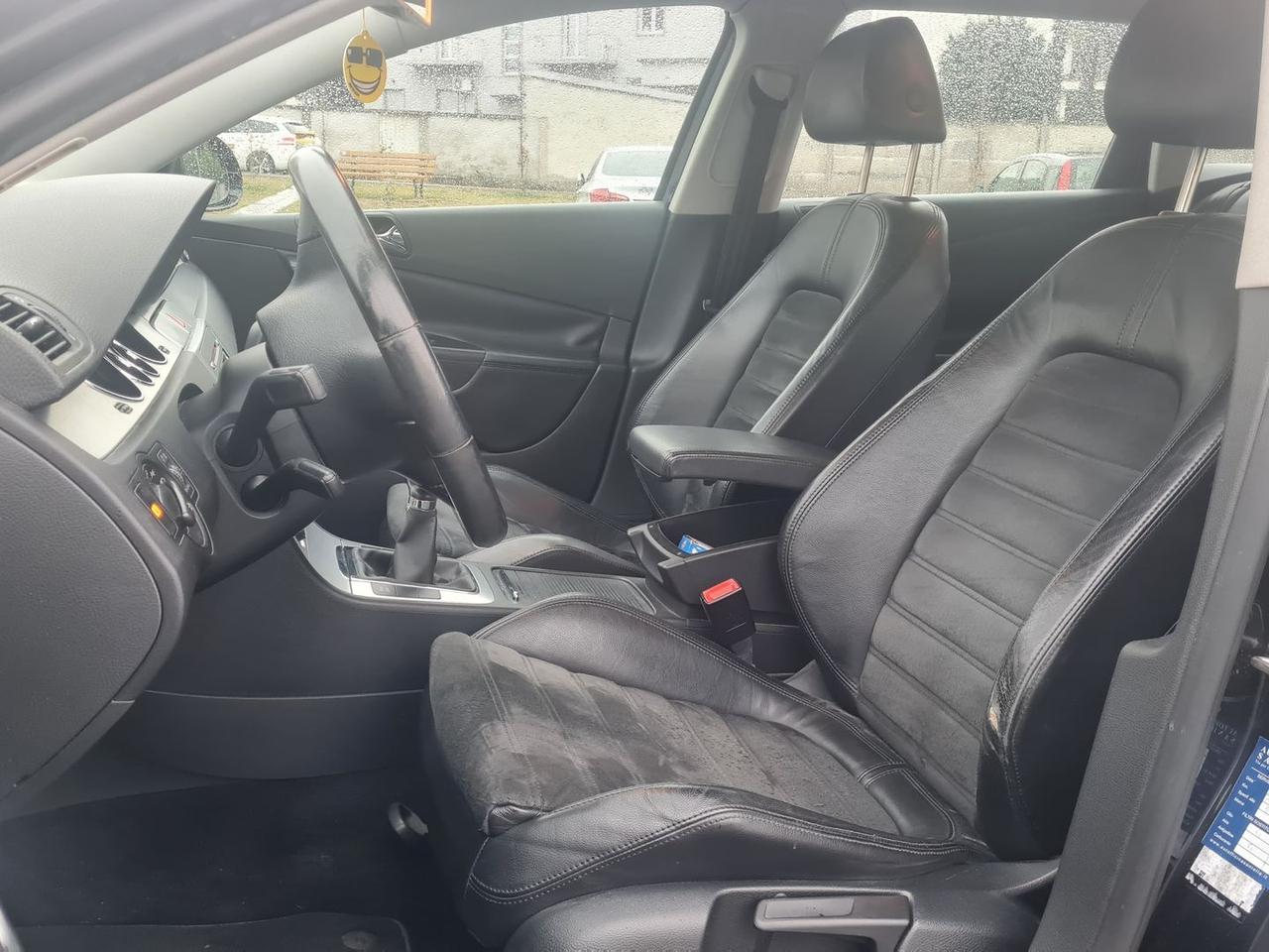 Volkswagen Passat 2.0 FSI Highline #8836