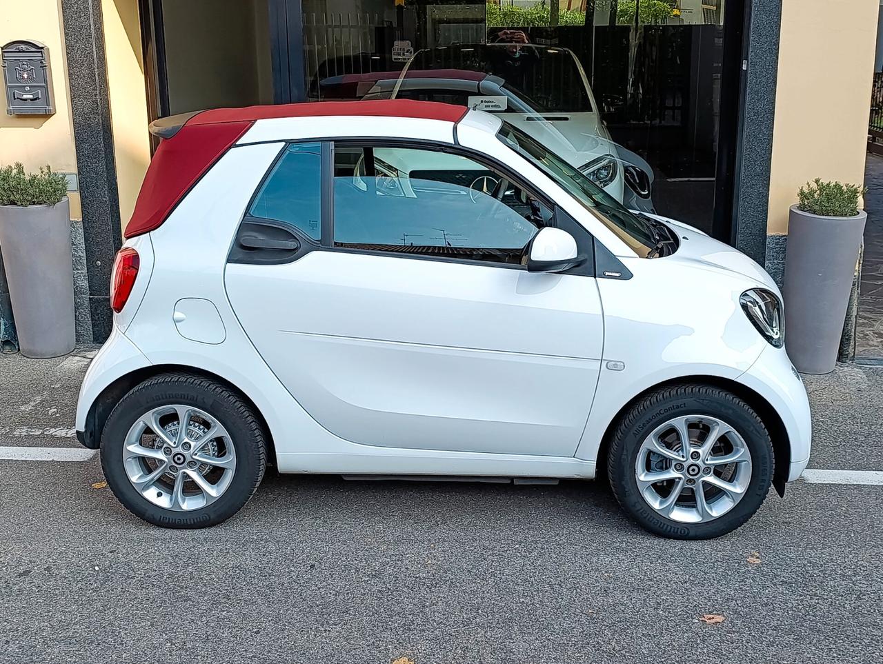 Smart ForTwo 70 1.0 twinamic cabrio Capote Rossa