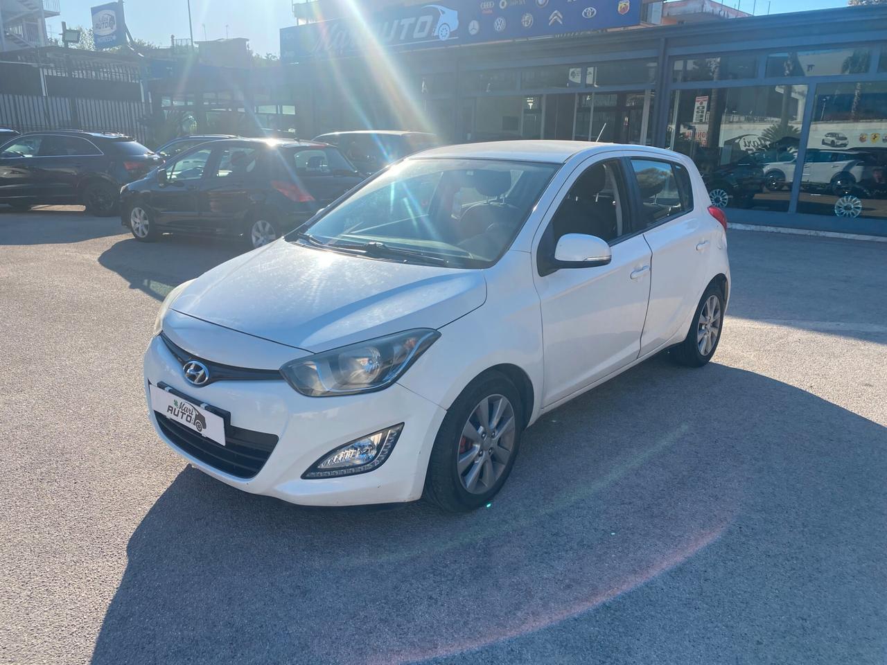 Hyundai i20 1.4 CRDi 5p. Sound Edition