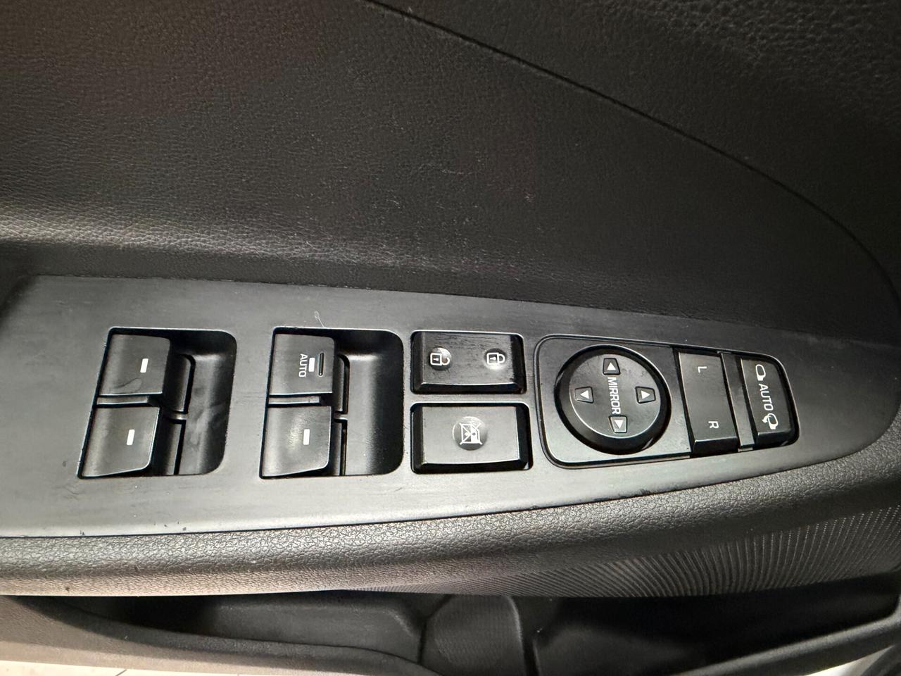 Hyundai Tucson 1.7 CRDi XPossible OK NEOPATENTATI E6