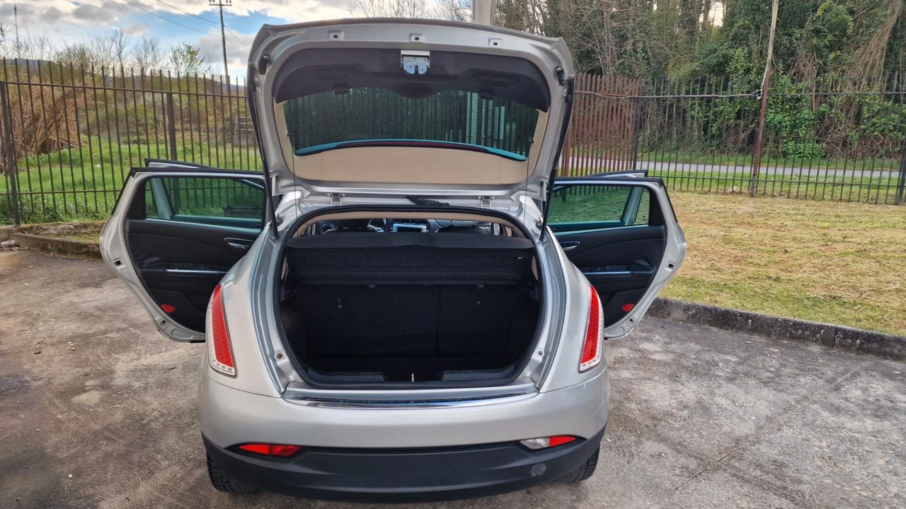 Lancia Delta 1.6 MJT 120Cv - 2012