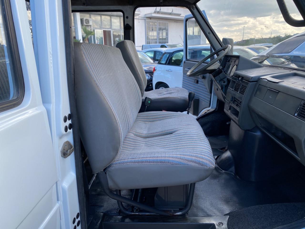 Iveco Daily IVECO DAILY 35.10 IVA COMPRESA ,RIBALTABILE,GANCIO TRAINO,7POSTI, GEMELLATO