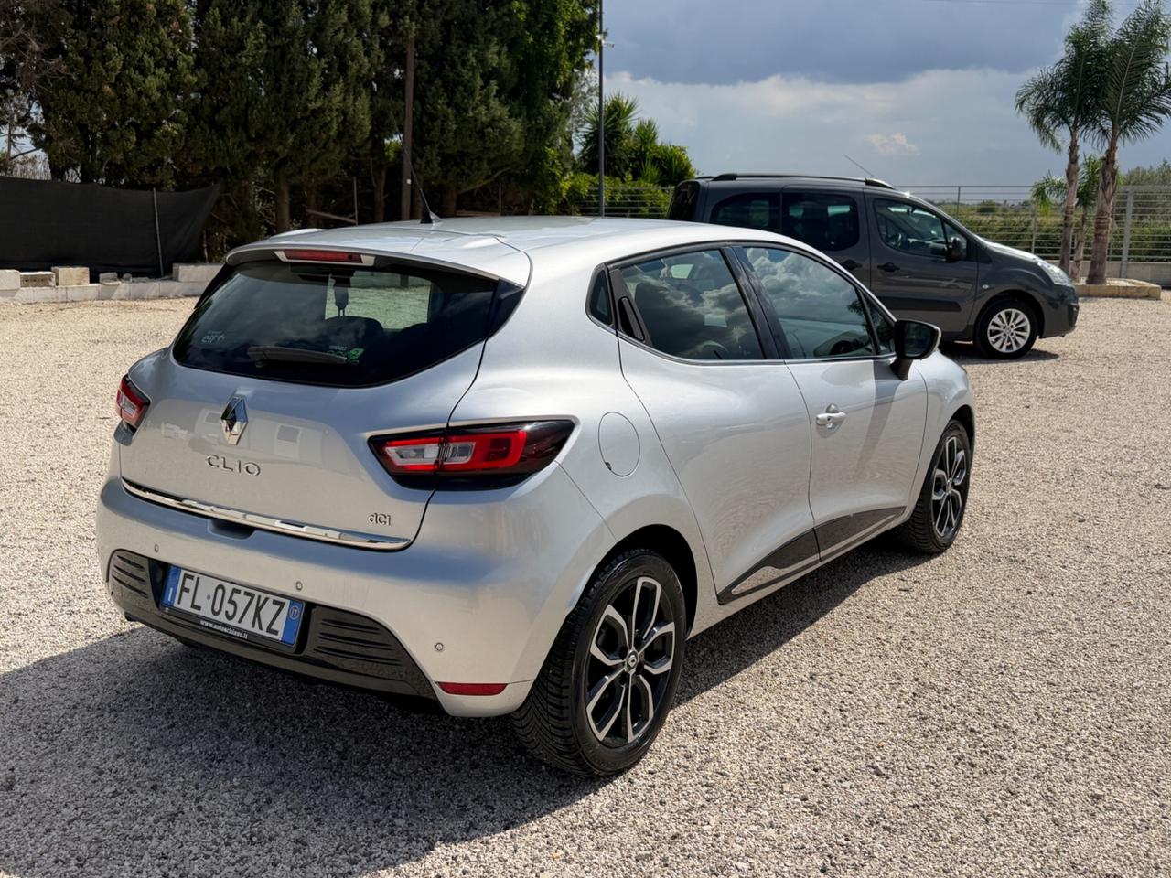 Renault Clio dCi 8V 75 CV Start&Stop 5 porte Energy Intens