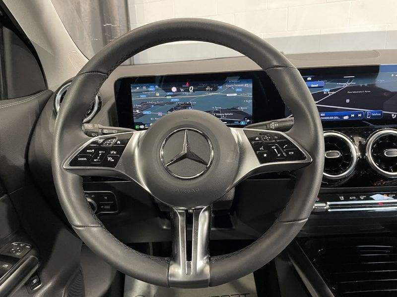 Mercedes-Benz GLA GLA 180 Automatic Progressive Advanced