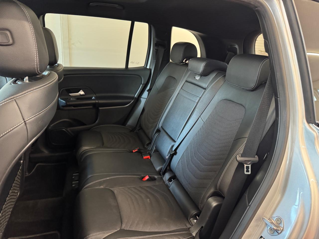 MERCEDES-BENZ GLB 200 d AUT. 4MATIC SPORT / 7 POSTI
