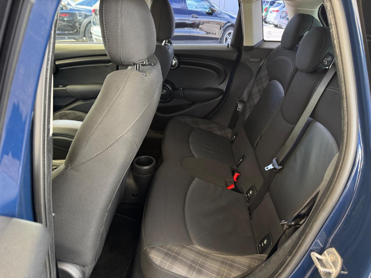 MINI 1.5 COOPER D 5p. AUT. HYPE - MY17