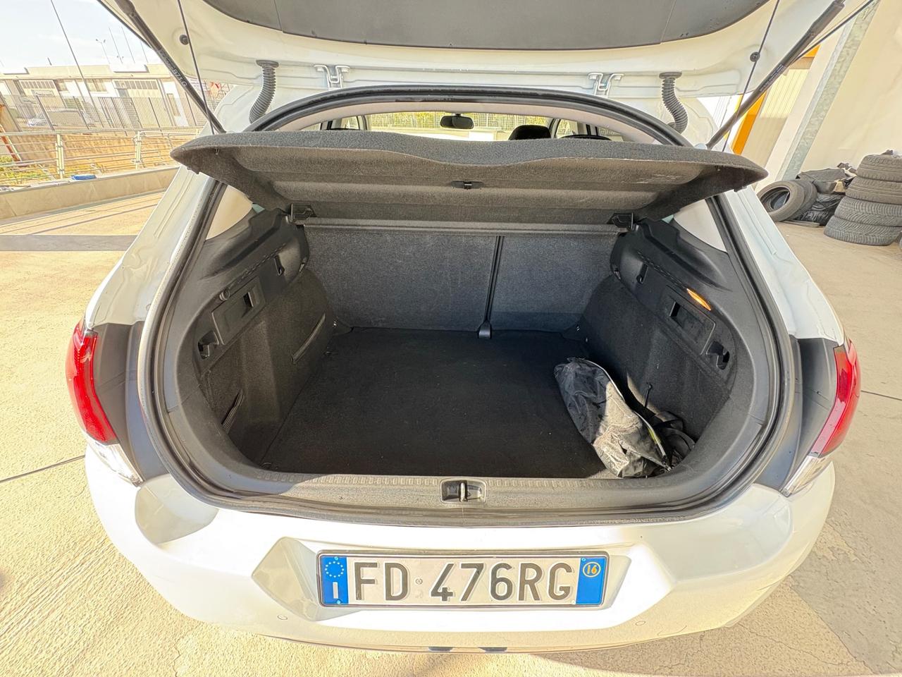 Citroen C4 BlueHDi 100 Business Combi 2016