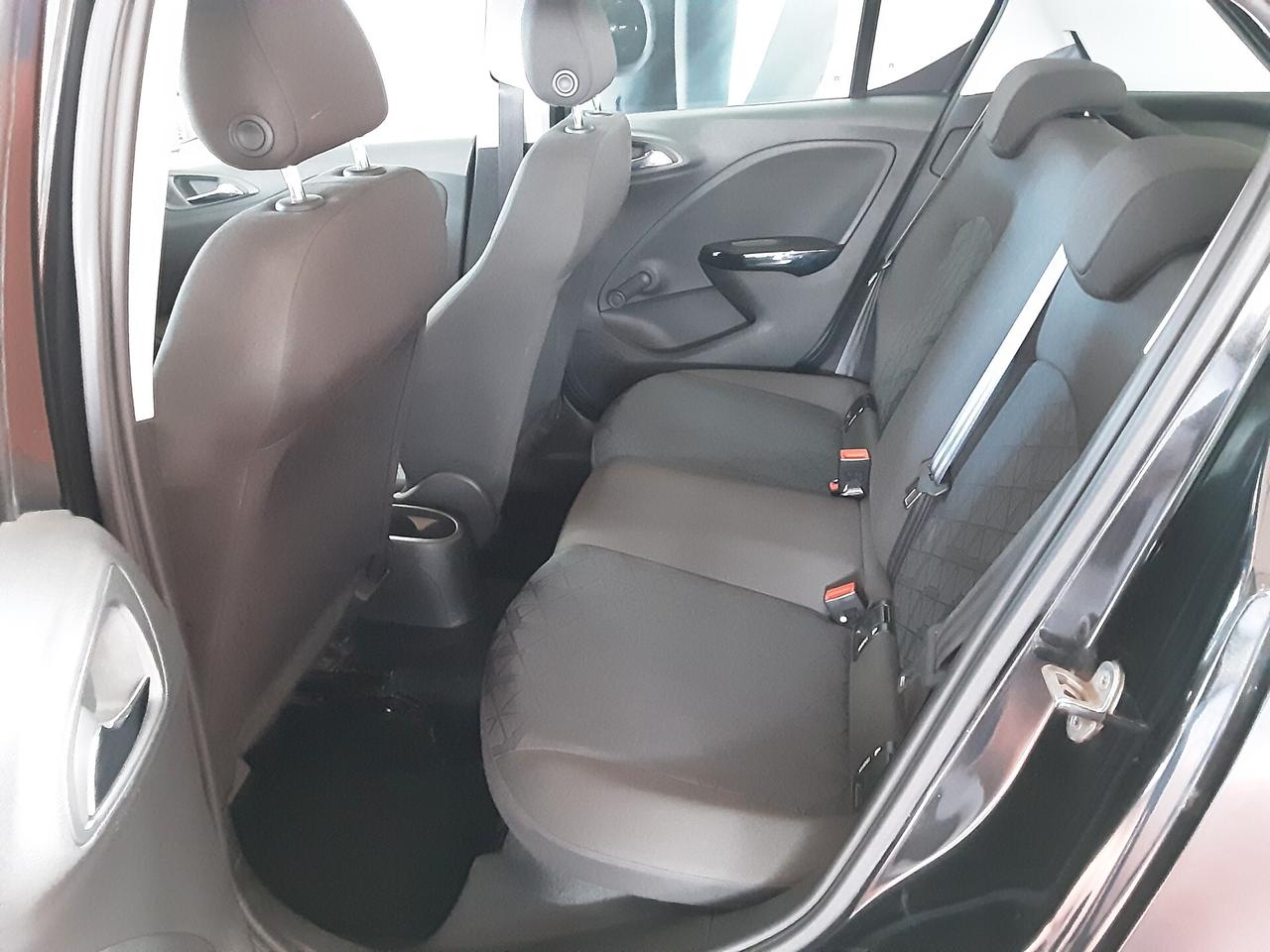 Opel Corsa 1.2 5 porte Black Edition