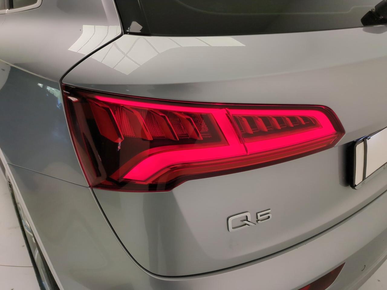 Audi Q5 2.0 TDI 190 CV quattro S tronic Business Sport