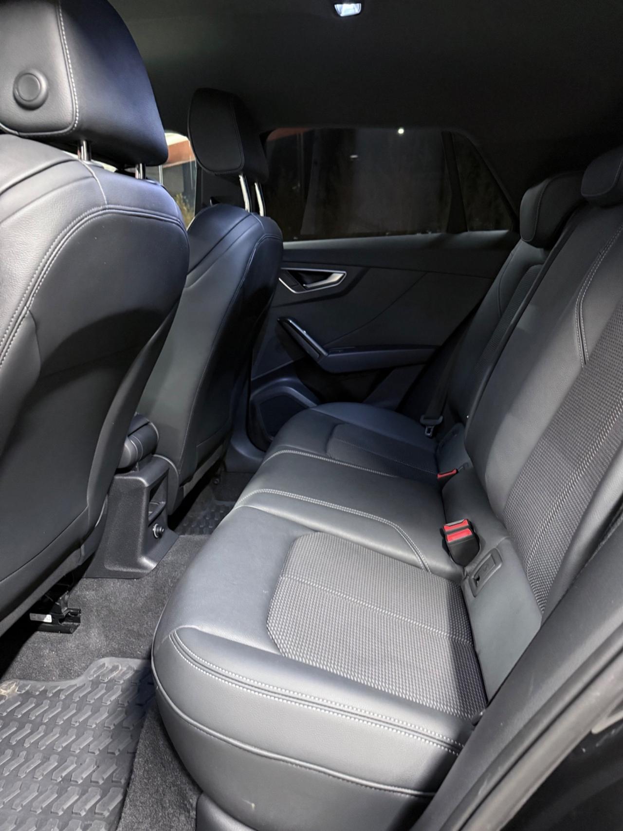 Audi Q2 35 TDI S tronic line Edition
