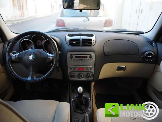 ALFA ROMEO 147 1.6i 16V T.S. (105 CV) cat 5p. Dist.