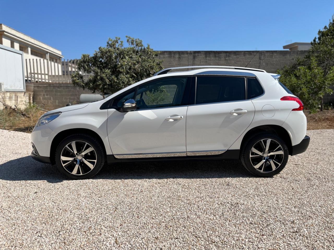 Peugeot 2008 BlueHDi allure