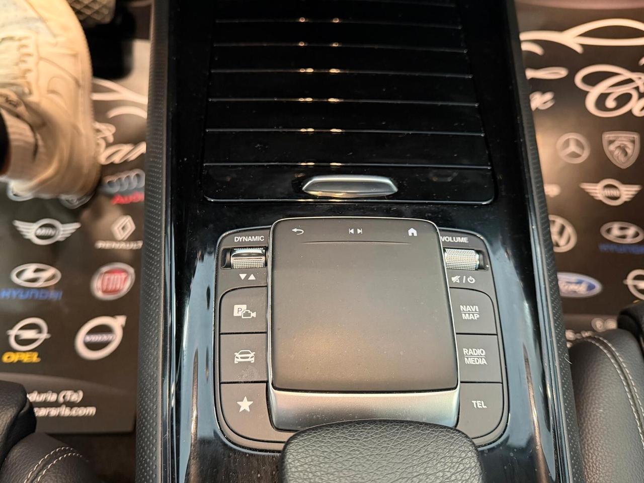 MERCEDES-BENZ GLB 180D SPORT 2.0 116CV PELLE NAVI CAM ANNO 2021