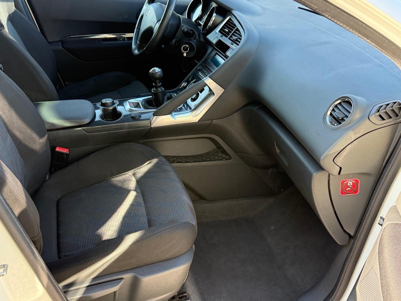 Peugeot 3008 1.6 HDi 112CV