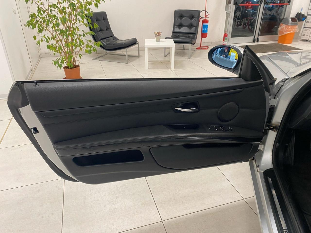 Bmw 320 320i cat Cabrio Futura