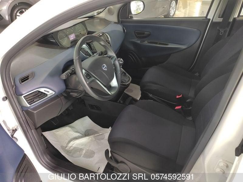 Lancia Ypsilon 1.0 FireFly 5 porte S&S Hybrid Platino