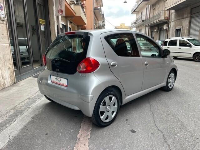 Toyota Aygo 1.0 12V 5 porte