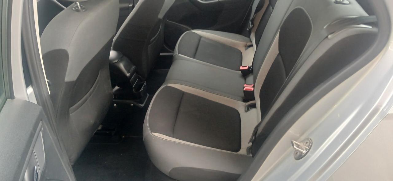 Neopatentati Skoda Fabia 1000 benzina