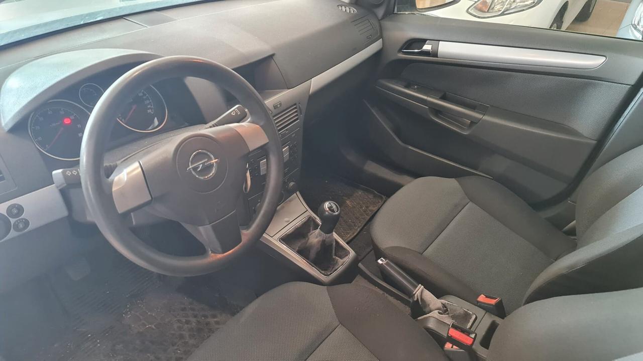 Opel Astra 1.4 16V Twinport 5 porte Enjoy