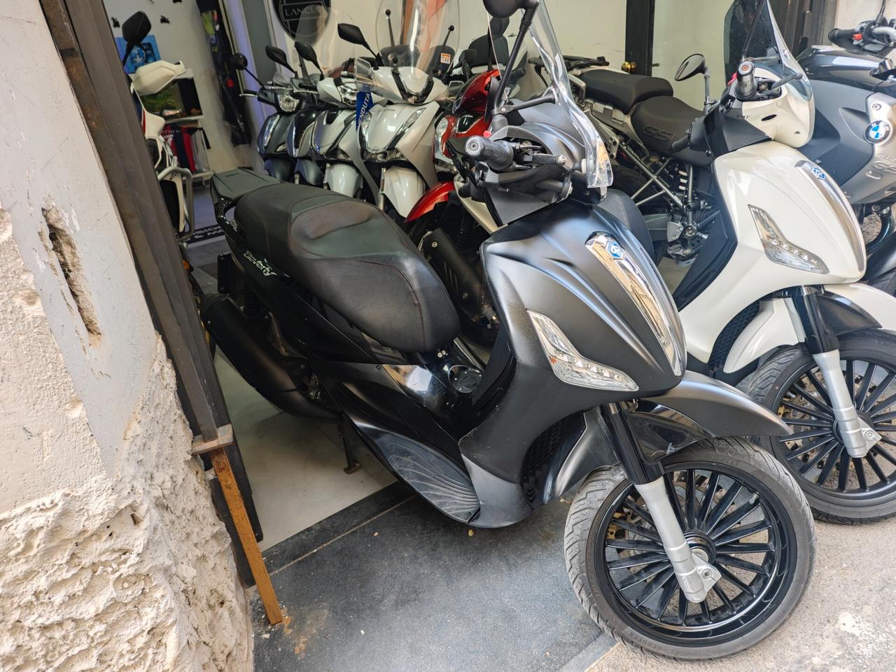 Piaggio Beverly 300 i.e. led 2021