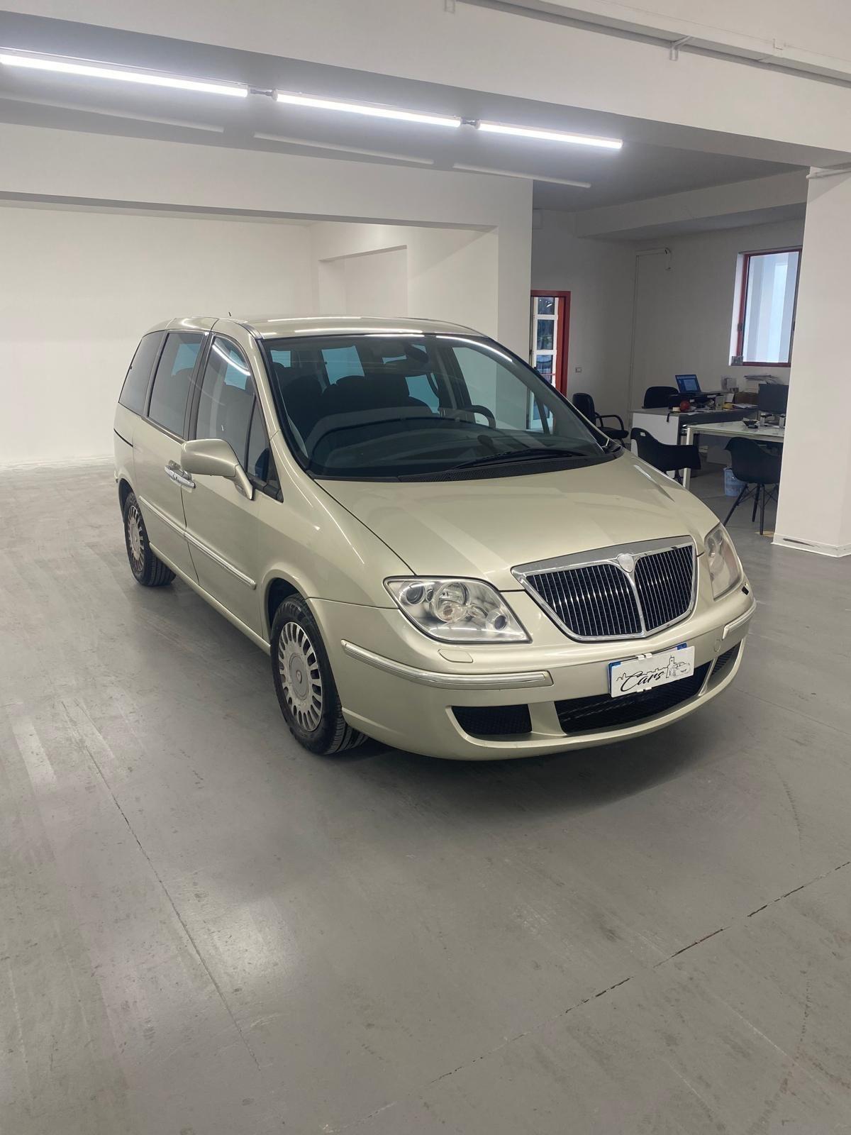 Lancia Phedra 2.2 JTD Emblema Plus FAP