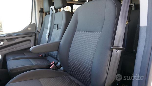 FORD Transit Custom 300 2.0 TDCi 130 PC-DC Furgo