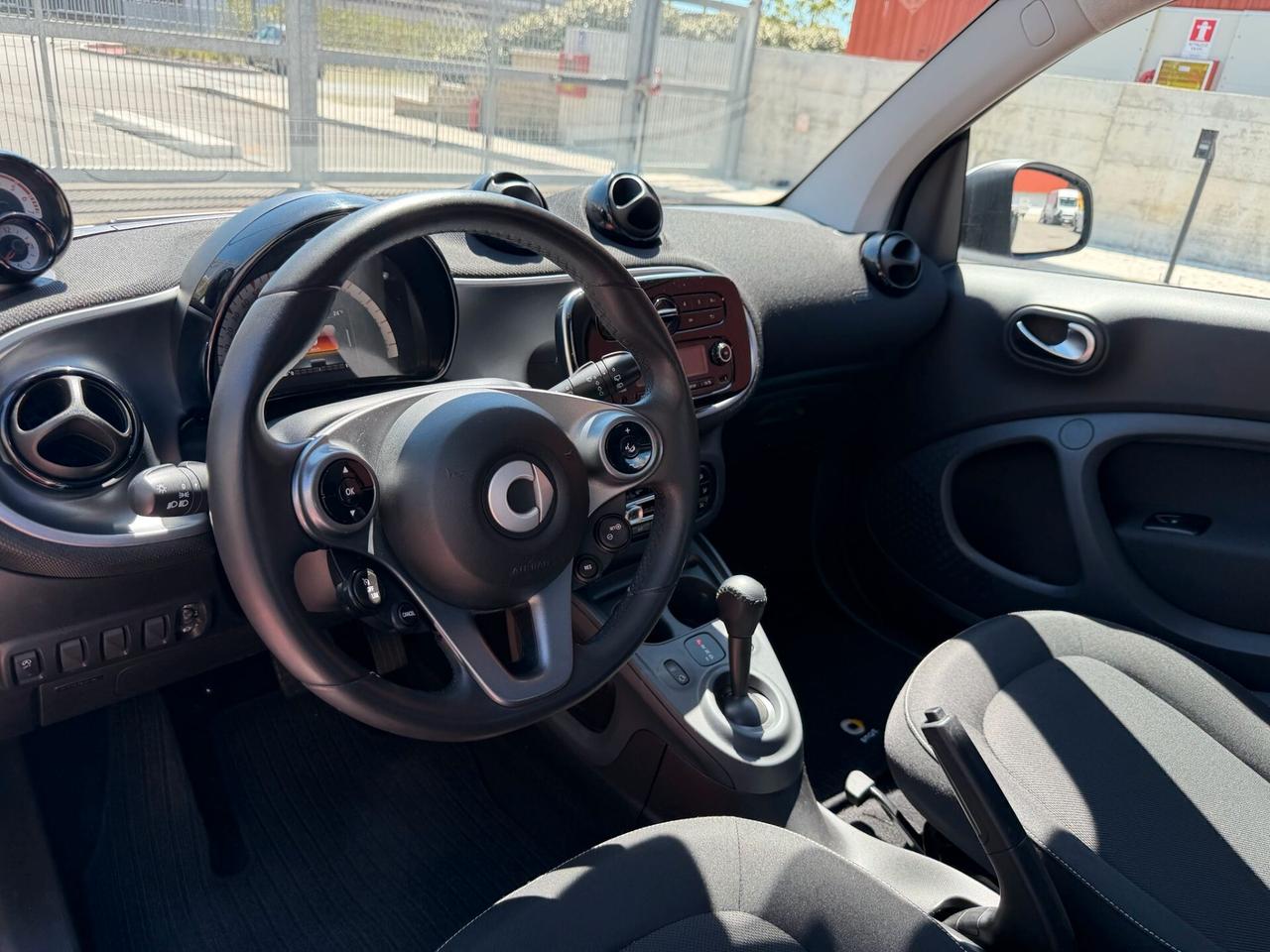 SMART FORTWO 1.0 70CV 2018 AUTOMATICA PASSION