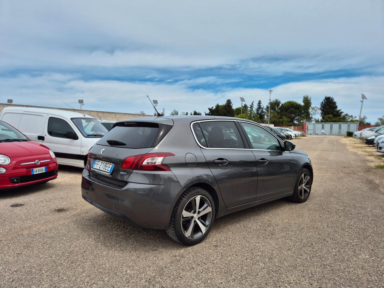 Peugeot 308 BlueHDi 120 S&S Allure Berlina