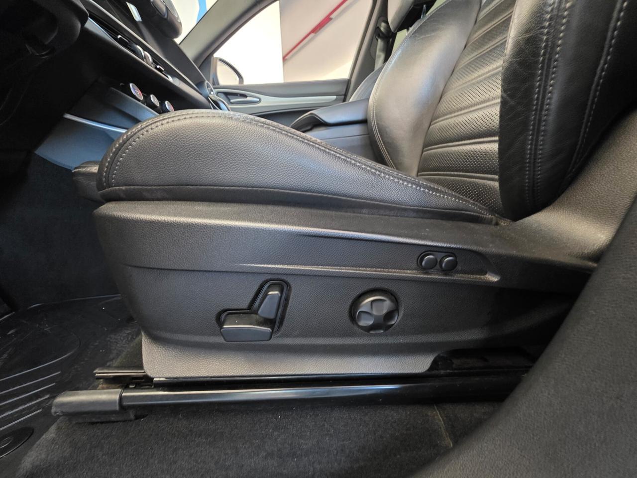 Alfa Romeo Stelvio 2.2 210cv Q4 blu misano 2018 FINANZIABILE