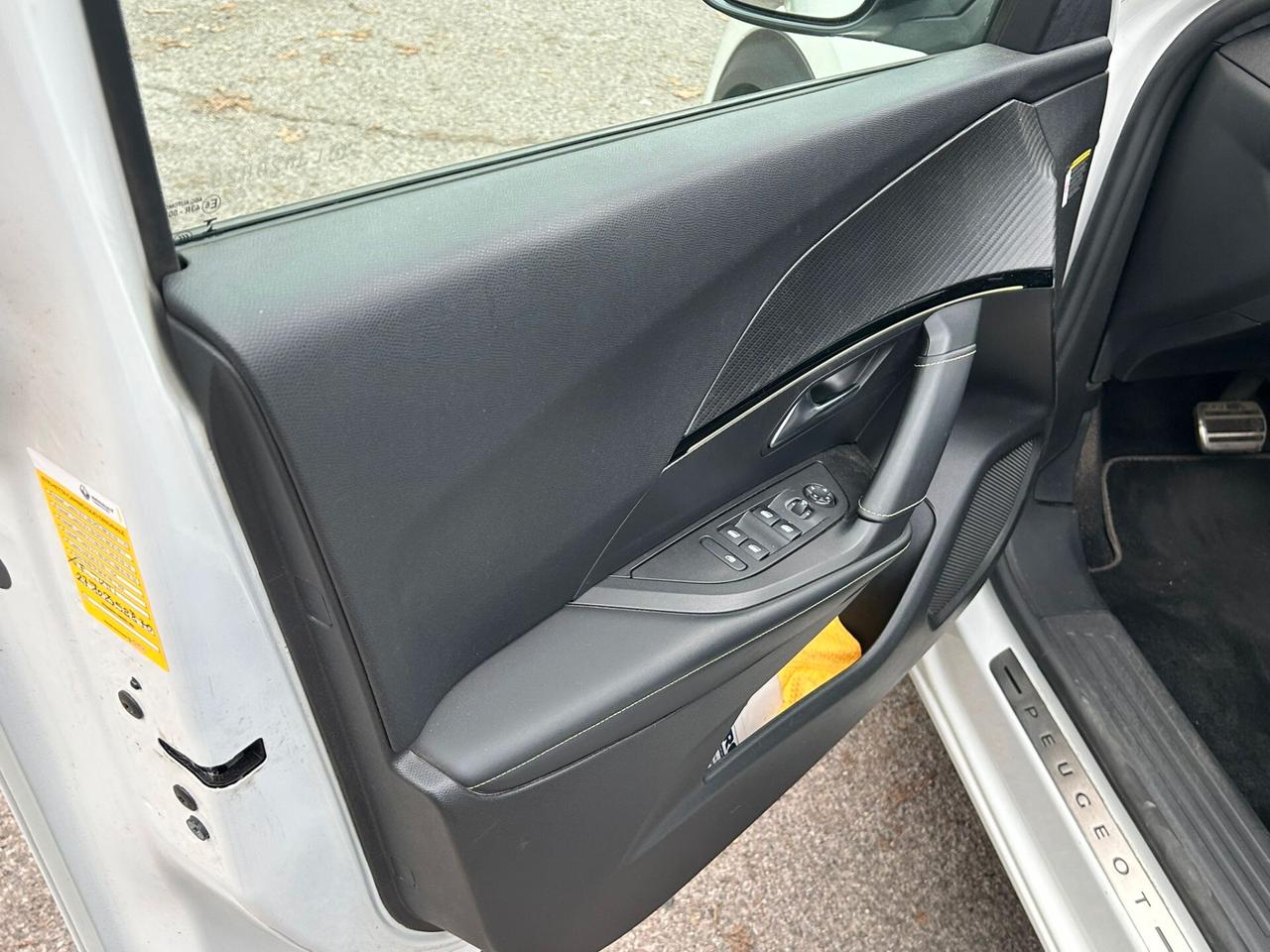 Peugeot 2008 1.5 bluehdi GT Line - ANCHE PER NEOPATENTATI