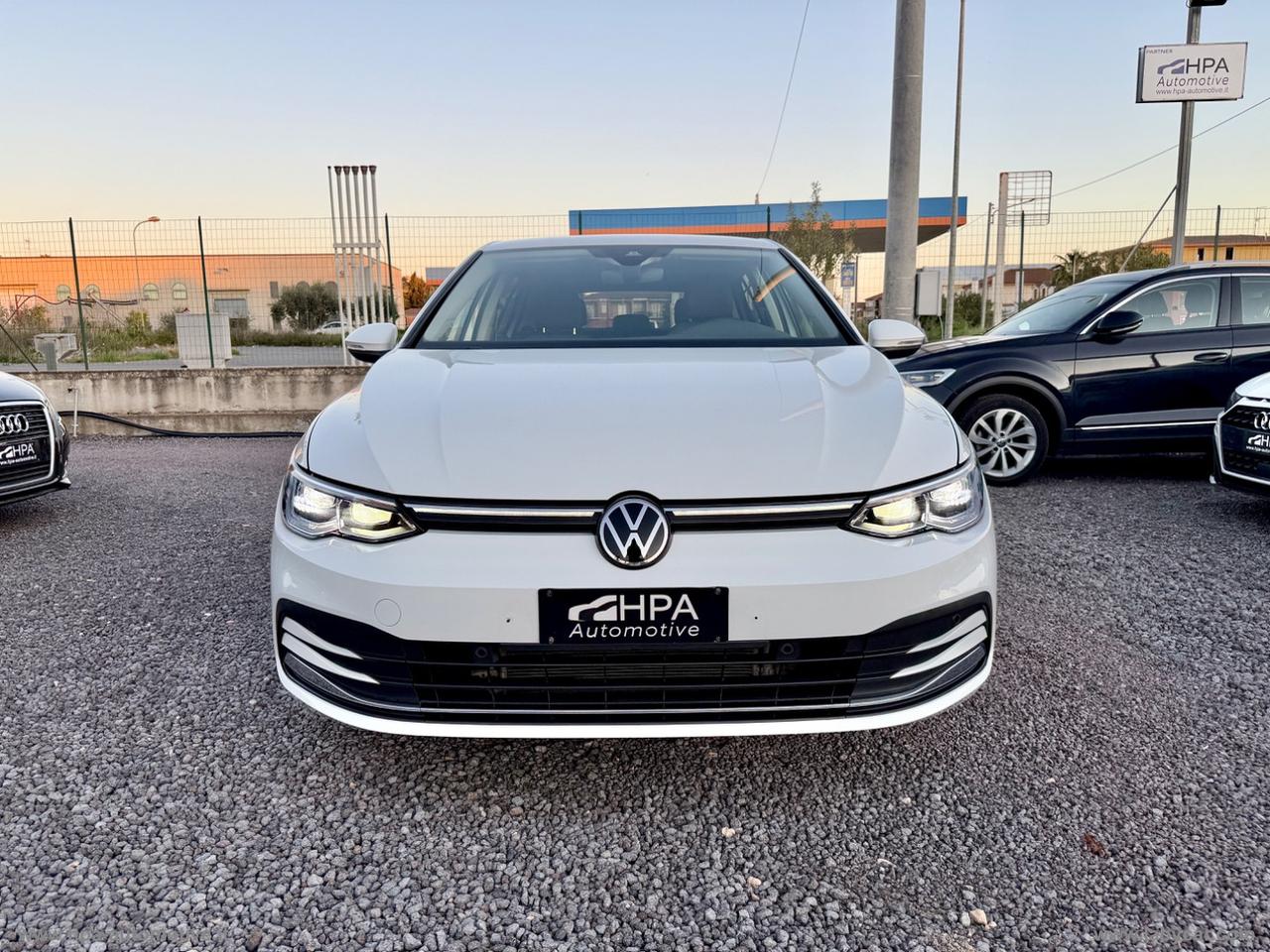 VOLKSWAGEN Golf 1.5 TSI 150CV Style NAVI IQ-LIGHT RETROCAMERA