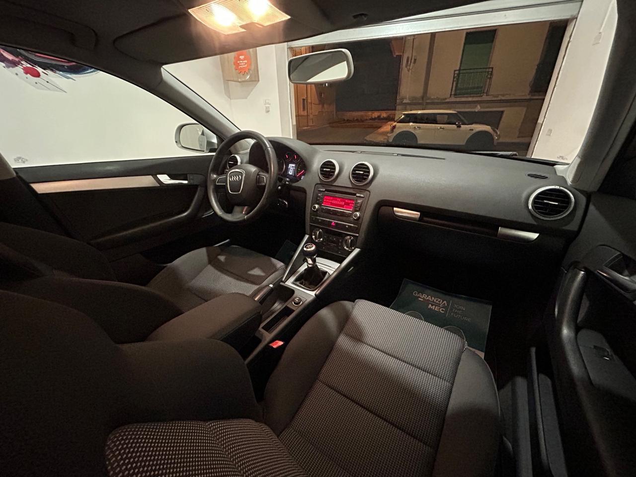 Audi A3 SPB 1.6 TDI 105 CV DA AMATORE