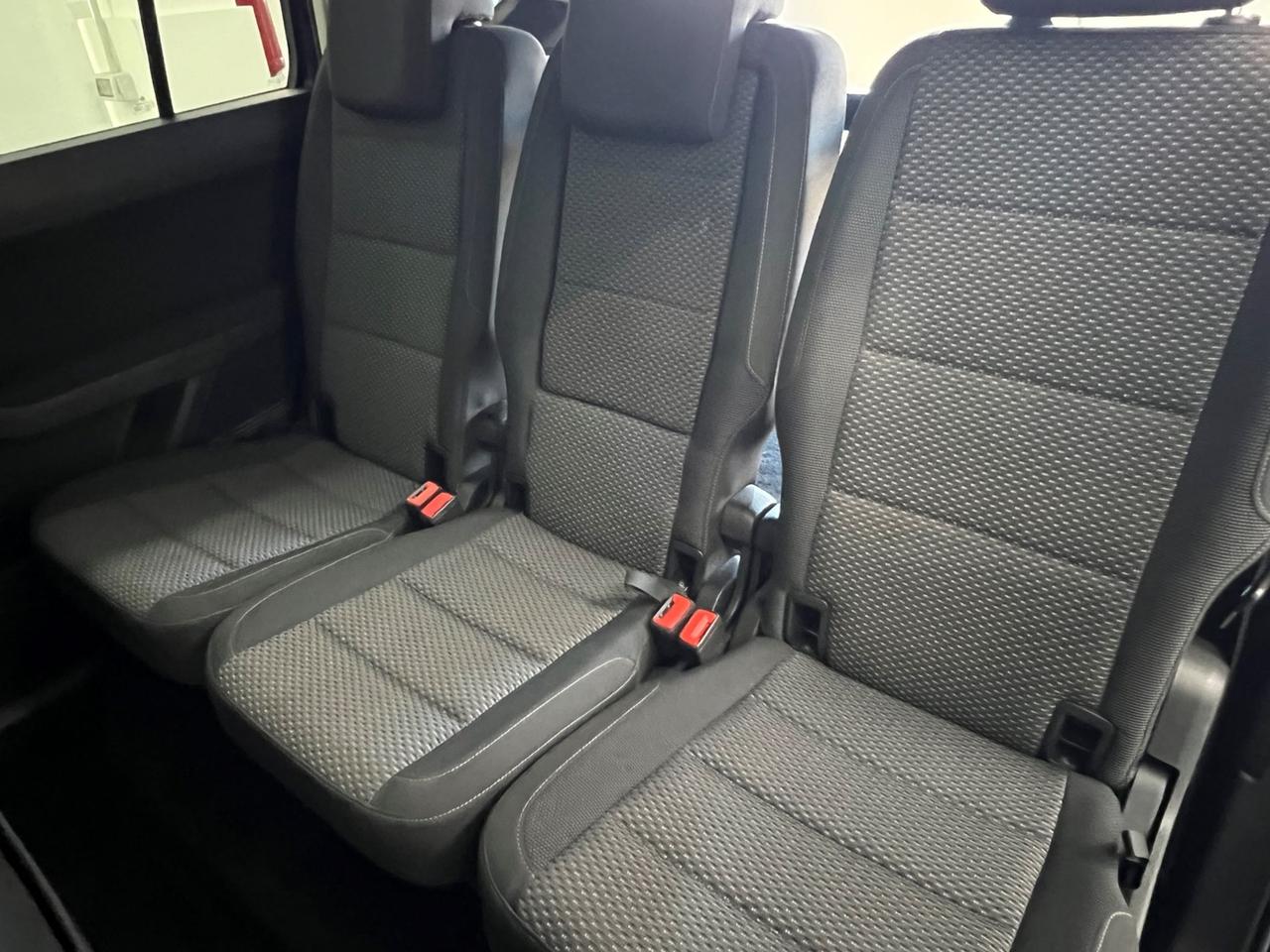 VOLKSWAGEN Touran III 2015 Touran 2.0 tdi Business dsg