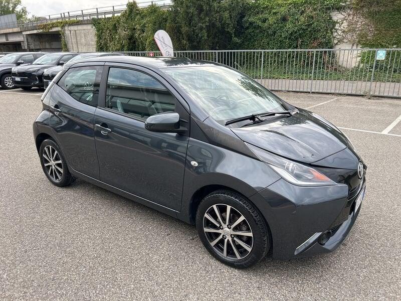 Toyota Aygo Aygo 1.0 VVT-i 69 CV 5 porte x-play